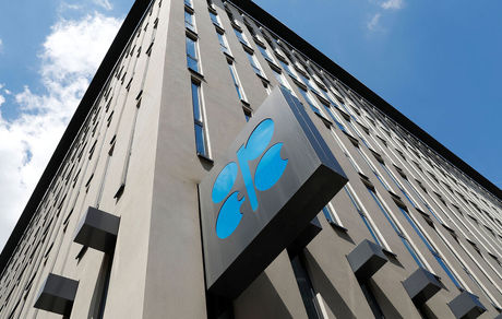 ورود وزرای اوپک به وین در سایه افت قیمت نفت