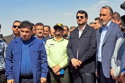 پروژه احداث قطعه دوم اتصال خفر به شبکه ریلی کشور کلید خورد