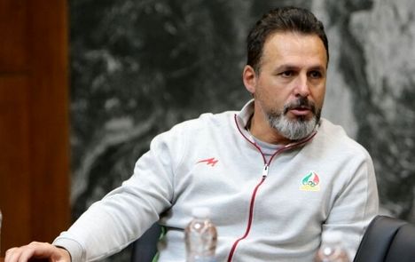 مربی روسی تیم ملی به ایران برنگشت