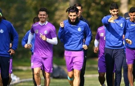 کاپیتان پرسپولیس به تمرین استقلال رفت/عکس