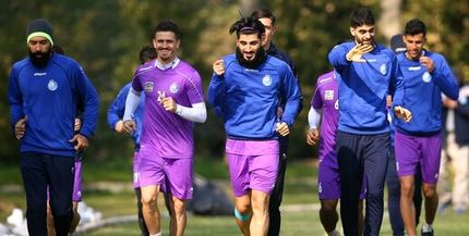 کاپیتان پرسپولیس به تمرین استقلال رفت/عکس