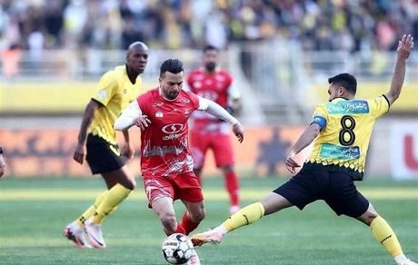 پرسپولیس همچنان به سپاهان می‌بازد / خداحافظی قرمزها با قهرمانی در حضور بانوان