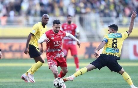 پرسپولیس همچنان به سپاهان می‌بازد / خداحافظی قرمزها با قهرمانی در حضور بانوان
