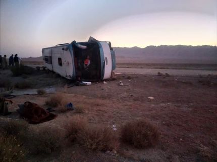 واژگونی اتوبوس در قزوین جان ۵ تن را گرفت