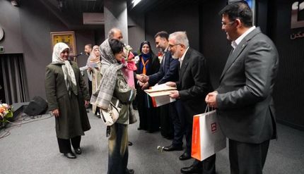 تقدیر از برترین‌های کنکور سراسری خانواده بانک مسکن در آیین گرامیداشت روز زن
