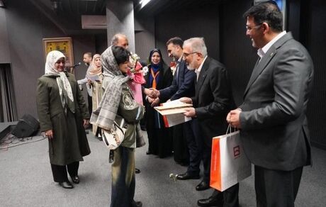 تقدیر از برترین‌های کنکور سراسری خانواده بانک مسکن در آیین گرامیداشت روز زن
