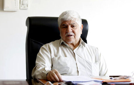 گلایه محمد هاشمی از تعدد احزاب در ایران: با چهارصد حزب که نمی شود کشور اداره کرد
