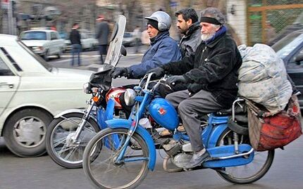آغاز طرح جایگزینی موتورسیکلت‌های فرسوده با نمونه‌های برقی در پایتخت
