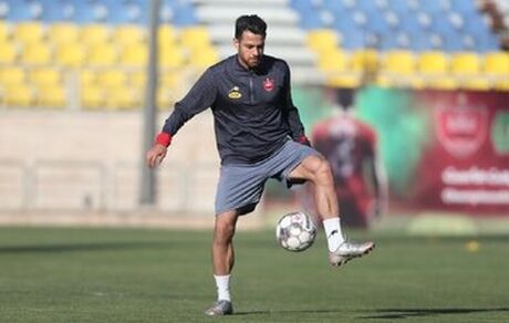 مدافع پرسپولیس تمدید کرد