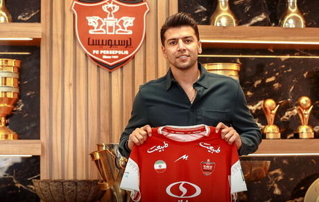 بازیکن پیشین استقلال به پرسپولیس پیوست / سعید مهری یاغی جدید فوتبال ایران