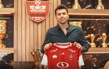 بازیکن پیشین استقلال به پرسپولیس پیوست / سعید مهری یاغی جدید فوتبال ایران