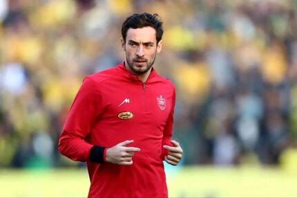 قرارداد مدافع گرجستانی پرسپولیس یک فصل دیگر تمدید شد