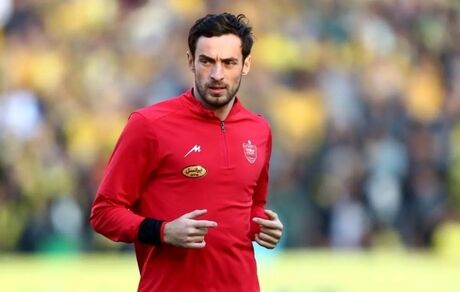 قرارداد مدافع گرجستانی پرسپولیس یک فصل دیگر تمدید شد