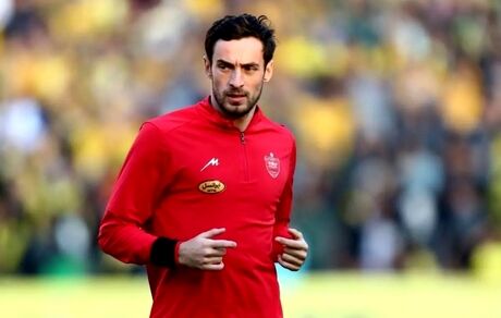 قرارداد مدافع گرجستانی پرسپولیس یک فصل دیگر تمدید شد