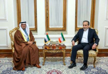دیدار دیپلمات ارشد اماراتی با عراقچی برای تحویل نامه ترامپ