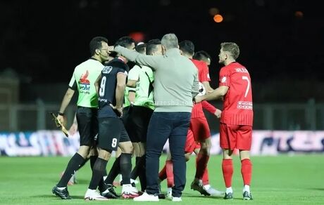 سرمربی تراکتور محروم شد