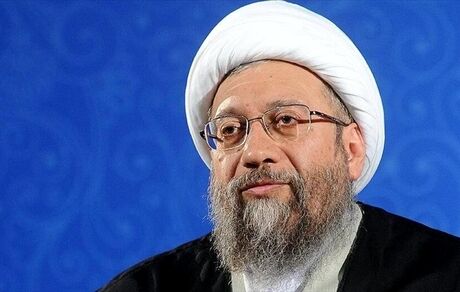 آملی لاریجانی: نظام ظرفیت اصلاح خود را دارد/اعتراضات باید شنیده شود