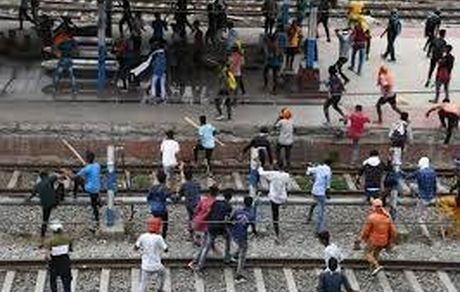 اعتراضات در هند علیه برنامه جدید ارتش برای جذب نیرو/اینترنت قطع شد