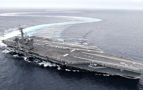 اصابت پهپادهای نیروی دریایی سپاه به ناو هواپیمابر آبراهام لینکلن