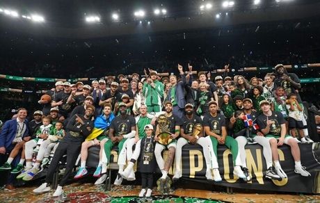 بوستون قهرمان لیگ بسکتبال NBA شد