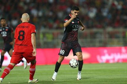 هافبک پرسپولیس برای جدایی توافق نکرد