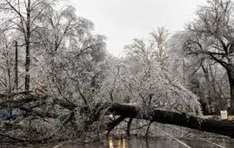 ادامه سرما و یخبندان در آمریکا/ خاموشی‌های گسترده زندگی را مختل کرده است