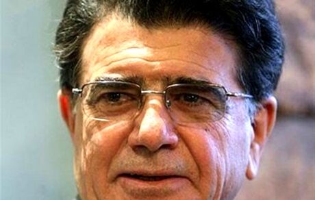 شرایط عمومی شجریان پایدار شد / همچنان در بخش مراقبت‌های ویژه