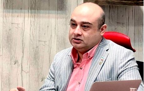 اصلاحات اصل ۴۴ قانون اساسی از نهاد ریاست جمهوری آغاز شود