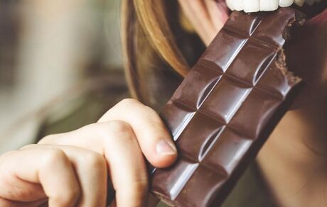 با خوردن شکلات تلخ خطر ابتلا به دیابت نوع ۲ را کاهش دهید