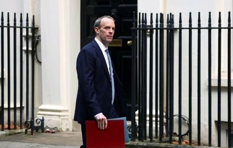 دومینیک راب: زاغری بدون تاخیر به انگلیس برگردد