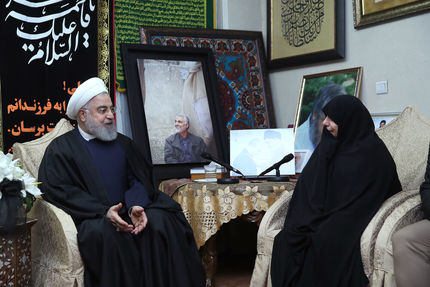 روحانی به خانواده حاج قاسم: انتقام خون سردار سلیمانی حتمی است