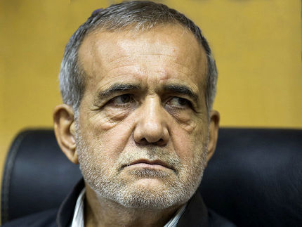 انتقاد تند پزشکیان از رئیس جمهور: قیمت مرغ و برنج را به قبل برگردانید ما می‌گوییم دولت خوب است