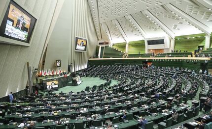 کدام وزرای روحانی فردا به مجلس می‌روند؟