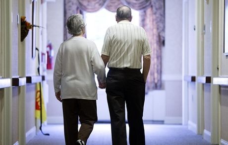 چگونه علائم اولیه آلزایمر را تشخیص دهیم