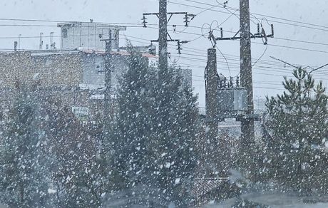 اولین برف امسال ارومیه بارید