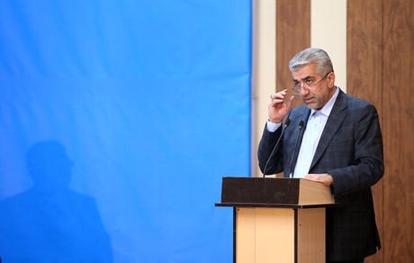 وزیر نیرو از افزایش ۲۵۰۰ مگاواتی ظرفیت تولید سالانه برق خبر داد