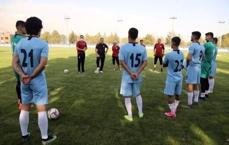 جلسه تمرینی جایگزین بازی با مالی شد