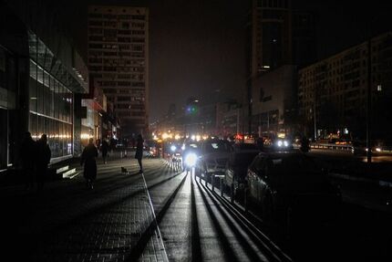 برق نیم میلیون مشترک اوکراینی قطع شد
