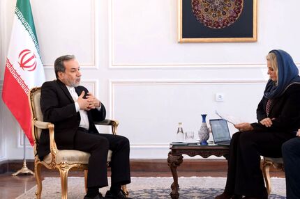 عراقچی: آلمانی‌ها باید بپذیرند، جمشید شارمهد یک آلمانی تروریست است