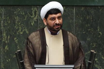 دفاع نماینده ملایر از عراقچی: رویکرد وزیر پیشنهادی برای آینده تعامل بین دیپلماسی و میدان است‌