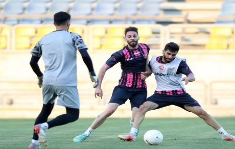 آغاز تمرینات پرسپولیس به تعویق افتاد