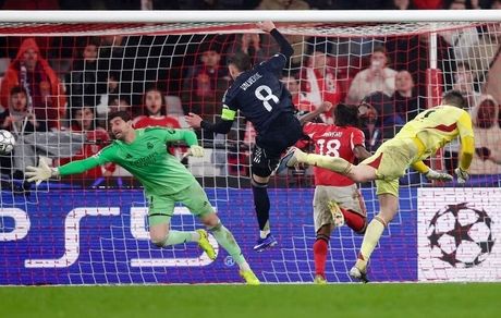 فاش شدن اتفاق عجیب در بازی بنفیکا و رئال مادرید: به مورینیو قبل گل چهارم گفتند صعود کردی