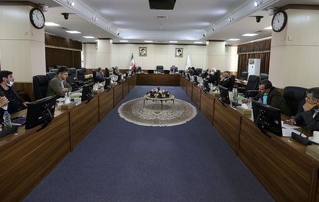 تاکید بر تسریع بازنگری سیاست‌های کلی اقتصادی در مجمع تشخیص