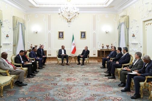 رئیس جمهور: بریکس می‌تواند الگوی ارتباطی نوینی بر پایه احترام متقابل به حاکمیت ملی باشد