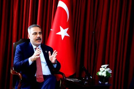 وزیر خارجه ترکیه: معتقدم ایران به پیشنهاد آمریکا پاسخ خواهدداد