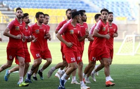 قرارداد مدافع پرسپولیس در استقلال ۱۵ برابر شد