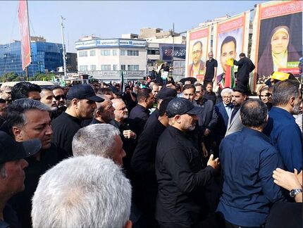 حضور رئیس جمهور کشورمان در مراسم تشییع شهدای اقتدار