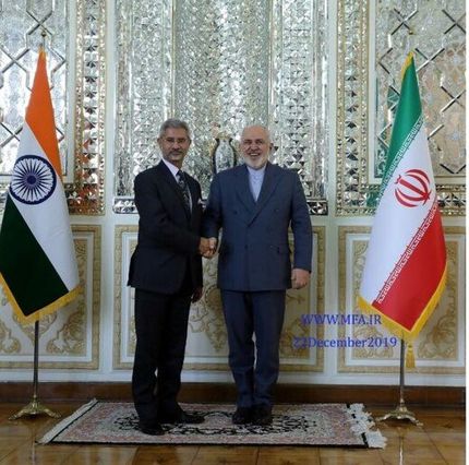 عکس| توئیت ظریف پس از سه دور دیدار و مذاکره با همتای هندی