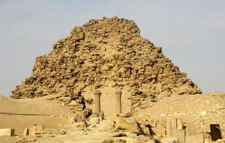 حل معمای ۲۰۰ ساله هرم باستانی مصر 