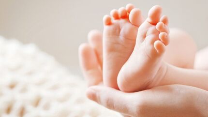 سزارین نابهنگام، نقض حقوق بنیادین کودک